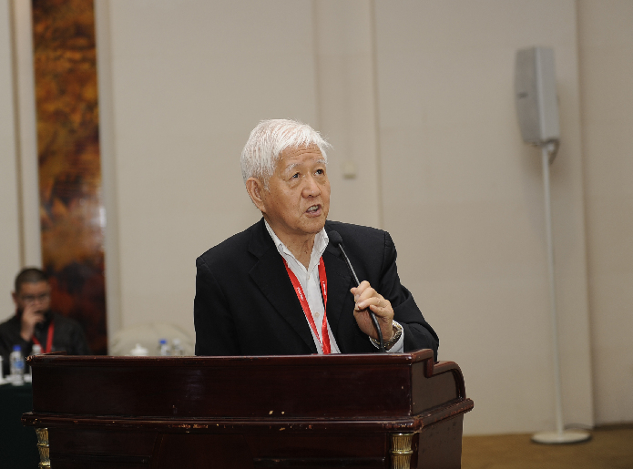 科研创新须强调跨学科教育