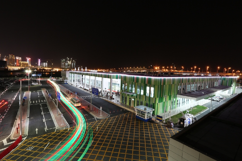 横琴口岸正式实施24小时通关