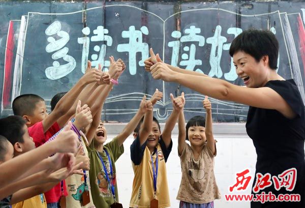 无声世界里的育苗人