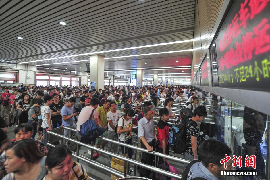 暴雨导致广铁多趟始发列车停运