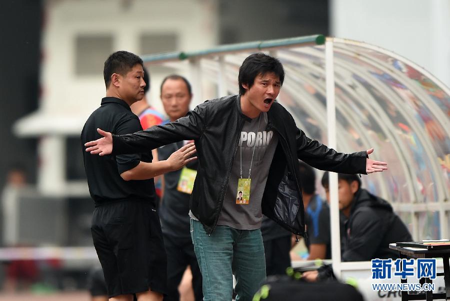 足球--中甲:沈阳中泽负深圳小牛红钻