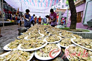 广州端午龙舟赛 车陂涌敲响第一锣