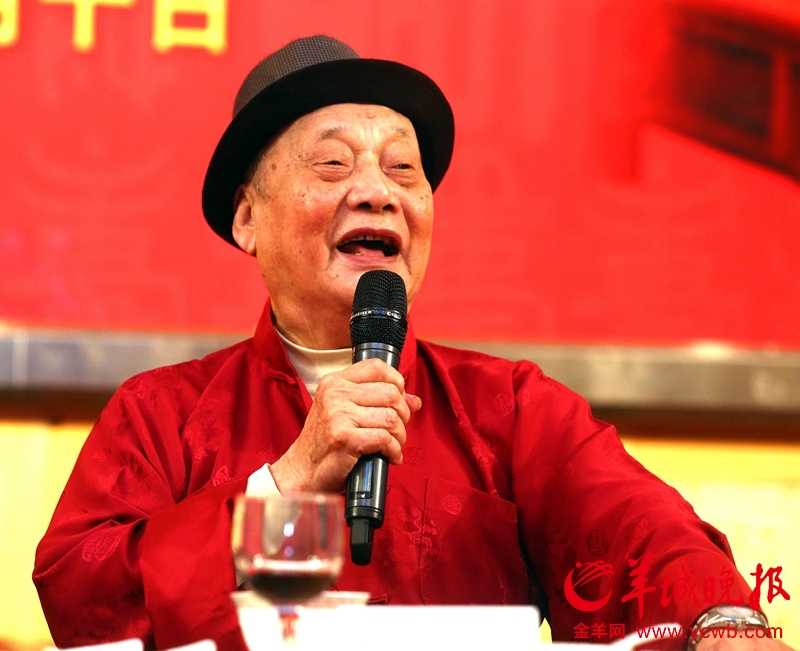 著名粤剧编剧大师秦中英因病抢救无效在广州逝