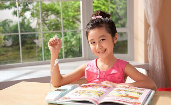 点读机女孩高君雨清纯近照