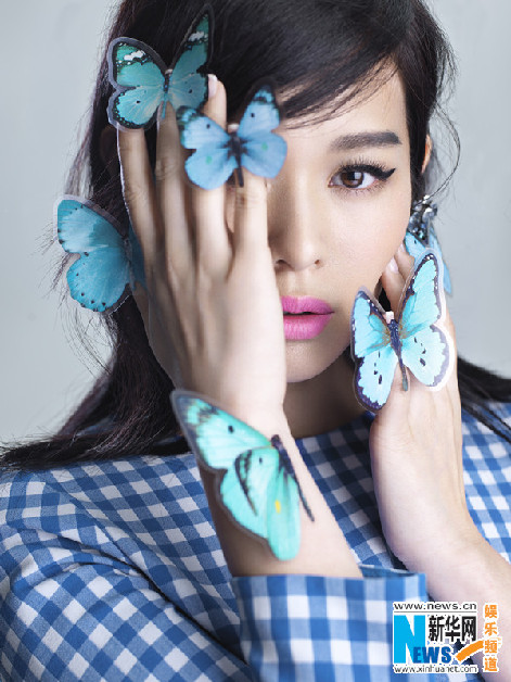 胡杏儿封面大片变<em>蝴蝶</em>公主 铆钉裙装<em>性感</em>妩媚