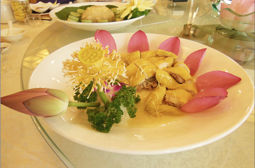 莲花宴:带你清中求鲜、淡中求美