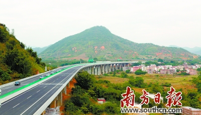 清远云浮:经济结构在加快发展中优化