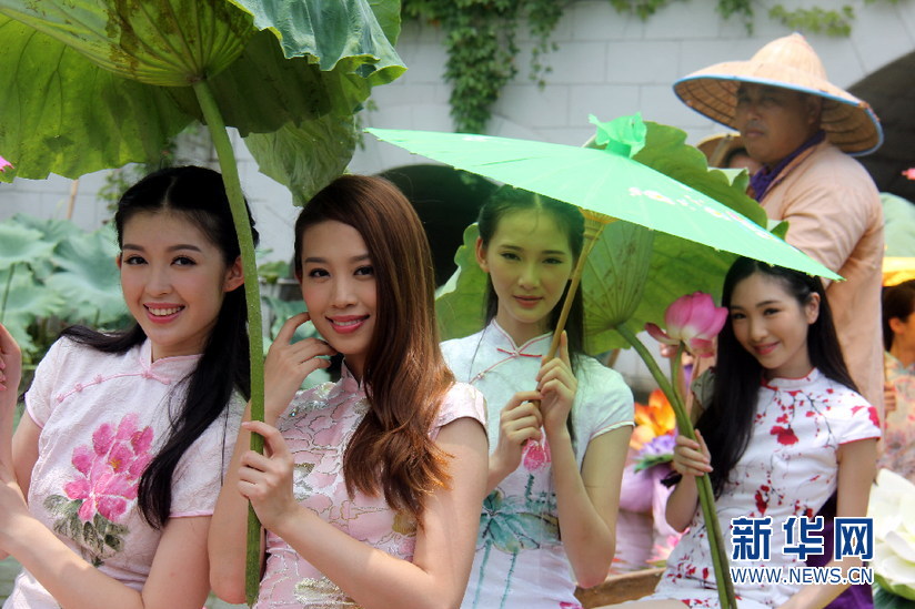 珠江形象大使泛舟游园倡议环保