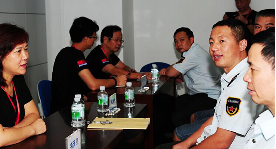 全国爱国万里行华南行八一前夕慰问转业军人