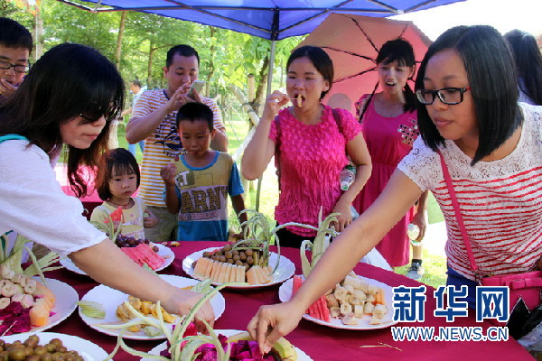 首届台湾水果节清远佛冈开幕