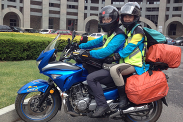 80后情侣辞职骑游中国 313天行8万里花费14万