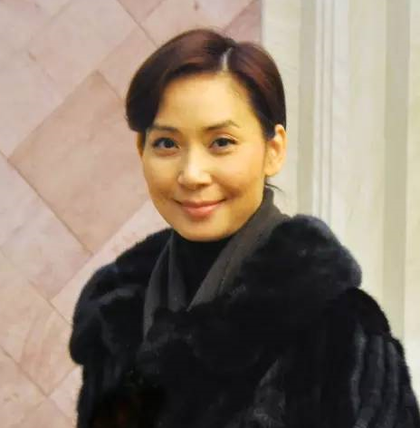 从每天5毛零用钱到5亿身家 她把自己活成豪门