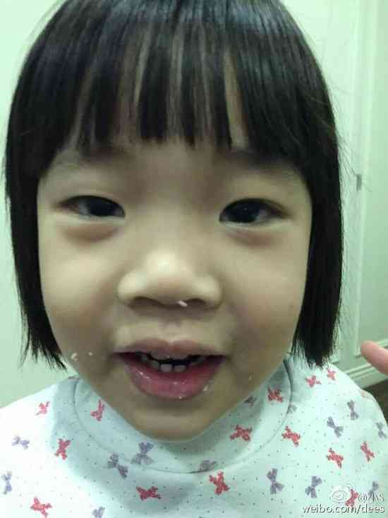 总晒许老三 小S惊醒:我还有2个女儿耶