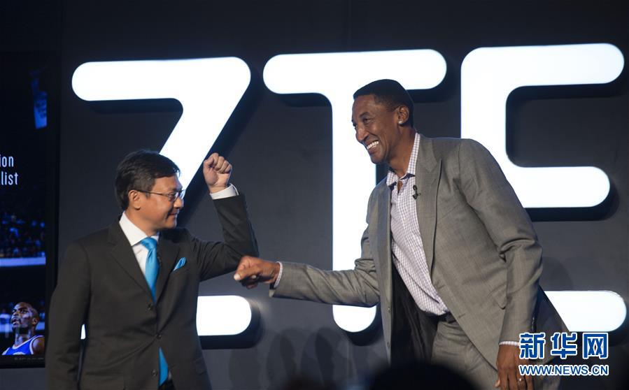 皮蓬助阵中兴CES新闻发布会