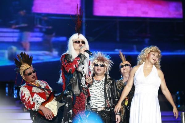 科技大佬玩Cosplay:马云扮白雪公主