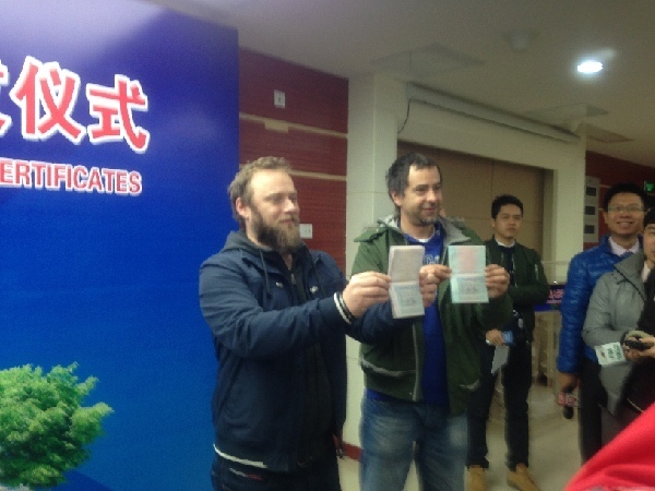 广州:外国人签证证件权限下放 南沙首获授权