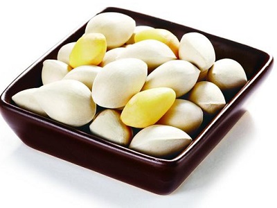 治疗青春痘爆发 单用白果就OK