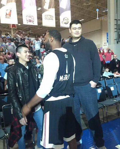 王凯吴亦凡赵丽颖成娱乐圈劳模 春节不停歇!