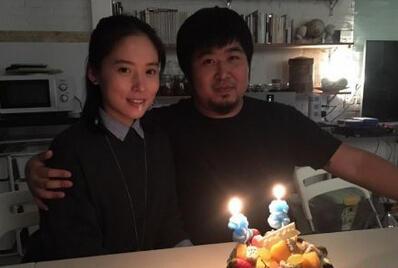 宋冬野求婚成功 和演员赵晓璐结识一周年