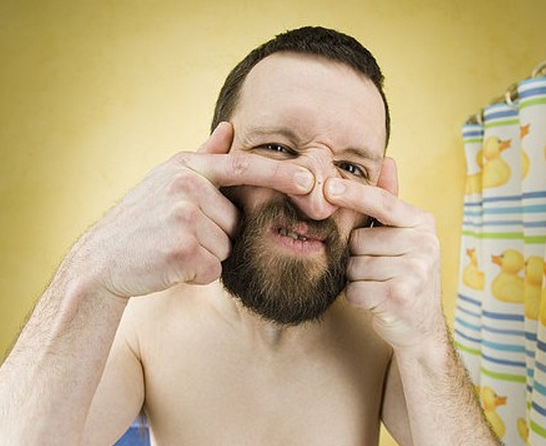 内分泌失调? 鼻子上长痘痘是什么原因