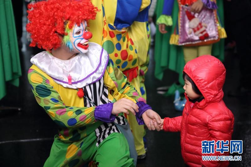 为欢度圣帕特里克节 广州塔爱尔兰风情浓郁