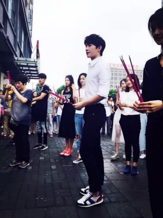 满足你:郑爽杨洋新剧《微微一笑很倾城》海量