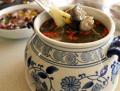 湿气重怎么办 喝点祛湿汤