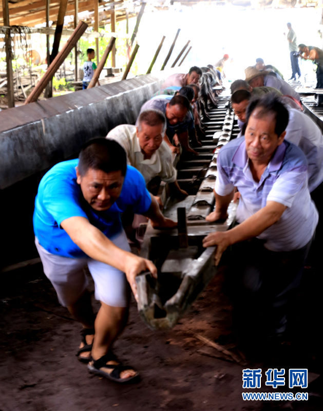 走进番禺上漖龙舟制造基地 手工造船140载