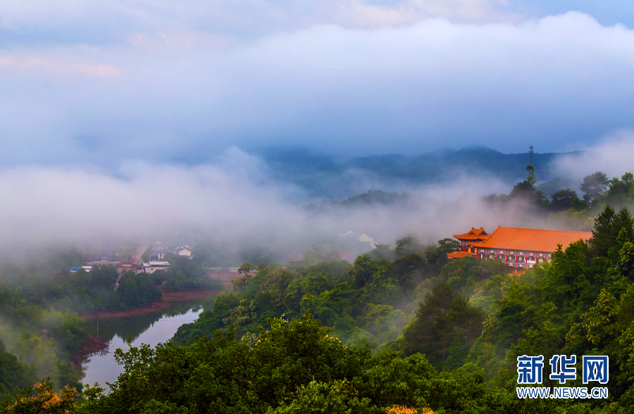 大美平远:赏五指美景 观丹霞地貌