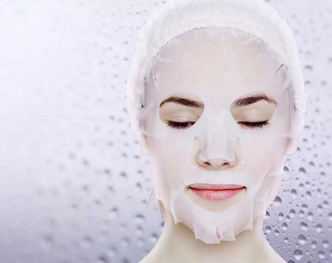 敷完面膜之后,到底要不要洗脸呢?