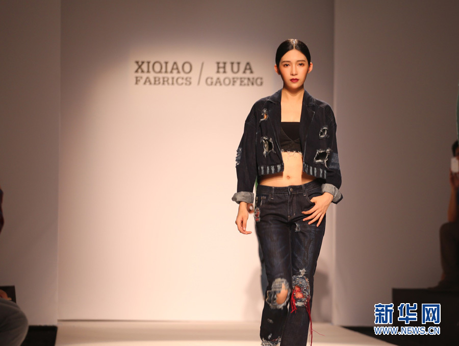 西樵面料时尚发布会 香云纱面料服饰惊艳登场