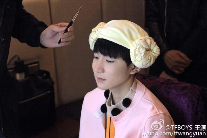 王源参加中考 王俊凯、易烊千玺微博送祝福