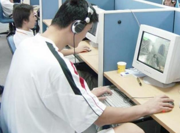 姚明与公会战友包场看魔兽 他曾是一个盗贼