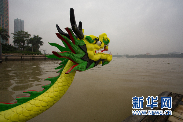 抢先看!2016广州国际龙舟邀请赛30条龙舟已下
