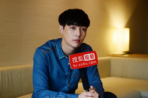 张艺兴:聊到泡菜咽口水,喜欢性格互补的女孩