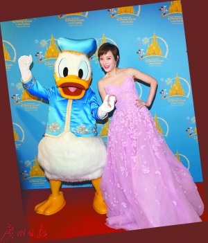 孙俪:有很多美好的词可以形容邓先生