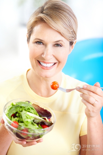 女人吃什么能补血养颜?皮肤黄怎么办