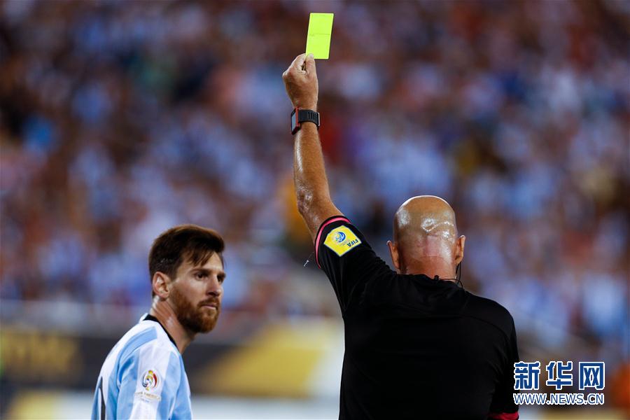 梅西宣布退出阿根廷国家队:我觉得都结束了