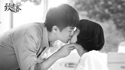 陈伟霆张艺兴关晓彤郑爽杨洋拼人气 暑期档五