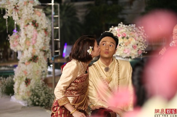 袁咏仪凑齐四姐妹打麻将 曝与张智霖婚姻危机