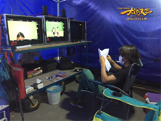 《大闹天竺》王宝强吊威亚负伤 嘴缝十针