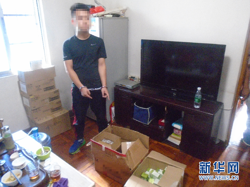 网购达人 800多次掉包退货 电商被骗4000多支