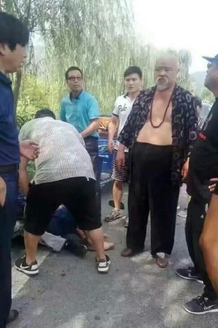 车祸后续:李琦司机当场死亡 刘金山无生命危险