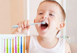 国际爱牙日|家长注意了 宝宝刷牙大有讲究!