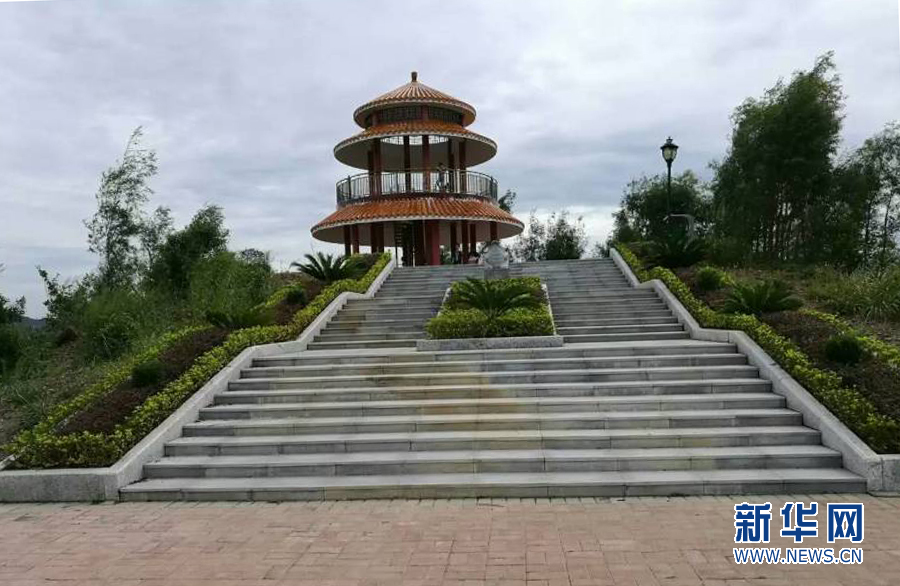 航拍广东梅州客家美丽小镇石正镇天然卧佛