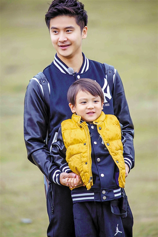 田亮携儿子加盟爸爸去哪儿 期待小亮仔开心