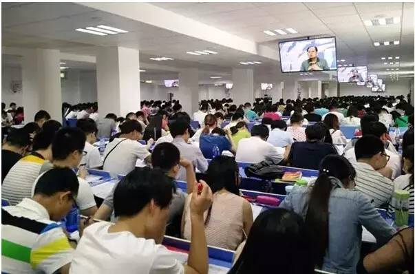 考研热催生高价保过班,25万元保录名校?