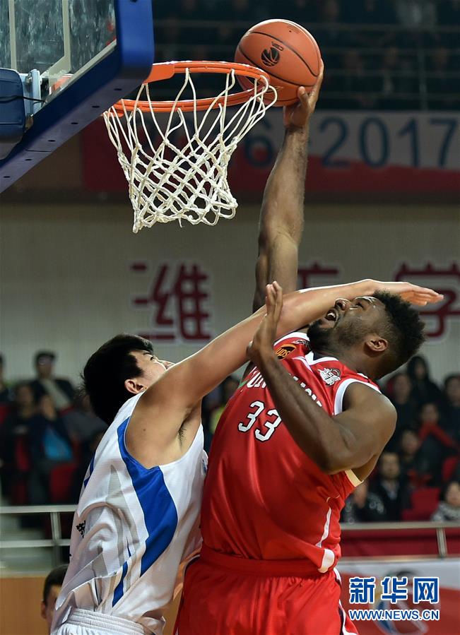 篮球--CBA:青岛潍坊高新主场胜广州证券 - 新华