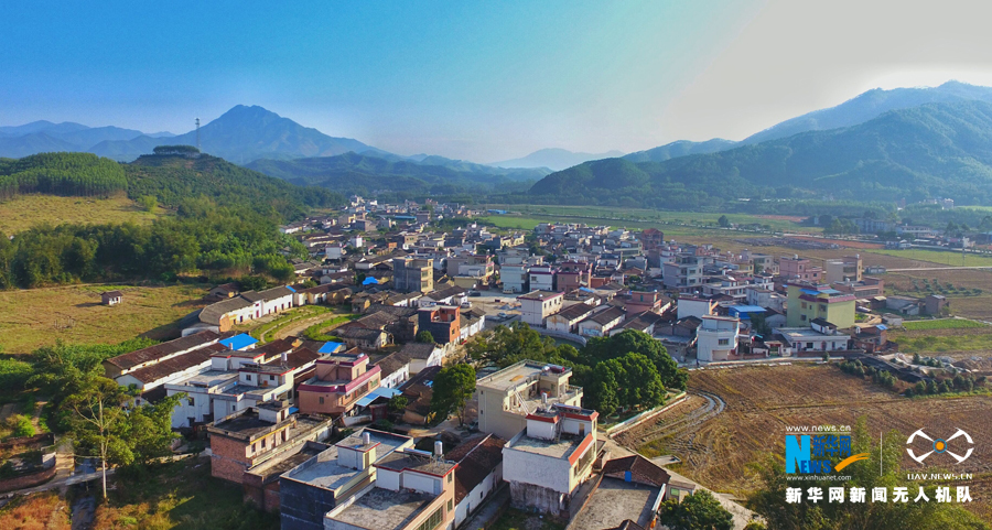 航拍广东清远佛冈原生态乡村 客家村落古色古
