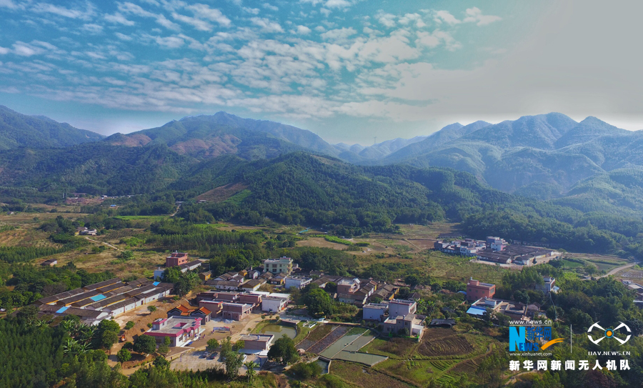 航拍广东清远佛冈原生态乡村 客家村落古色古